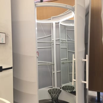Lululemon Athletica - Women's Clothing Near Me - Vancouver, British Columbia