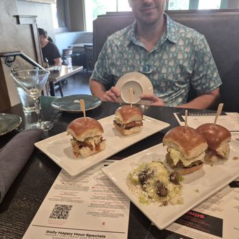 Courtyard Social - Sliders and taco - New American Near Me - Castle Rock, Colorado