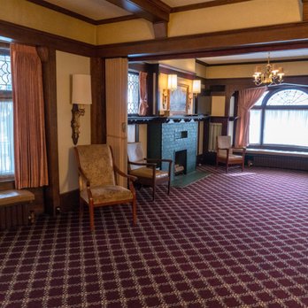 Berg Mortuary - Berg Mortuary East Room - Mortuary Services Near Me - Provo, Utah