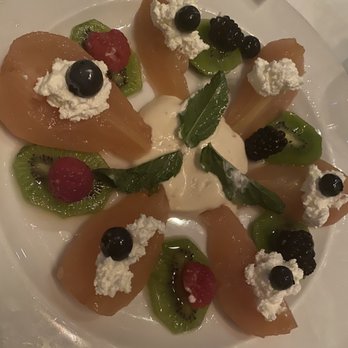 Il Gabbiano - Pear dessert - Italian Near Me - Miami, Florida