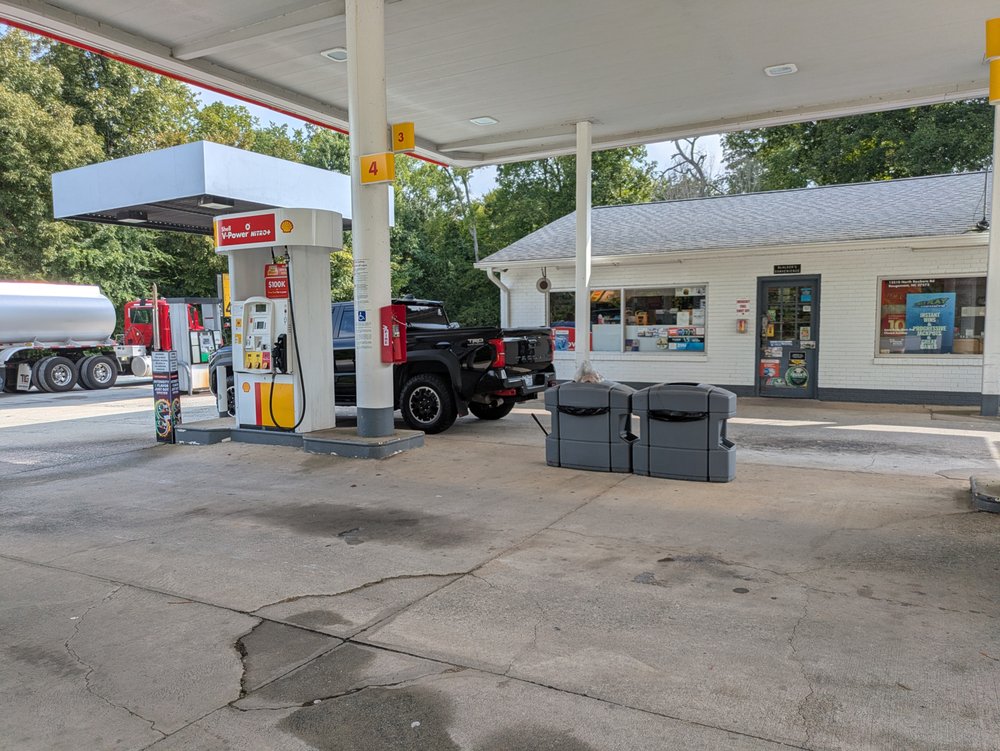 Blalock's Convenience Store Logo
