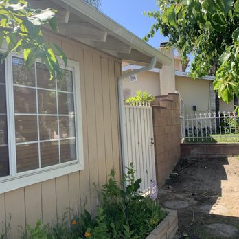VIP Rain Gutters - Seamless Rain gutter, front of the house with leaf guard. - Gutter Services Near Me - Tarzana, California VIP Rain Gutters - Seamless Rain gutter, front of the house with leaf guard. - Gutter Services Near Me - Tarzana, California