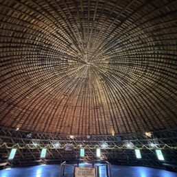 Round Red Barn Round Red Barn