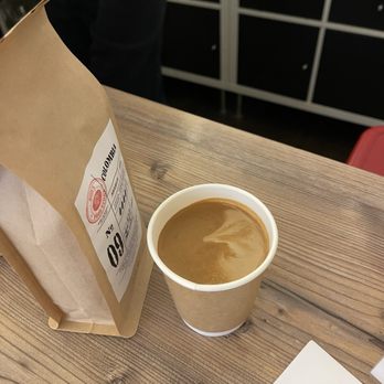 Bob's Food Store - Flat white - Coffee & Tea Near Me - Zug, ZG