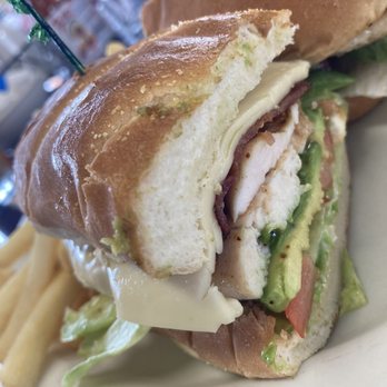 Big Daddy Ross's Cafe - Chicken Bacon Avacado - Breakfast & Brunch Near Me - Bay Point, California