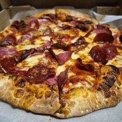 Victor's Pizza - Honey Bunny.