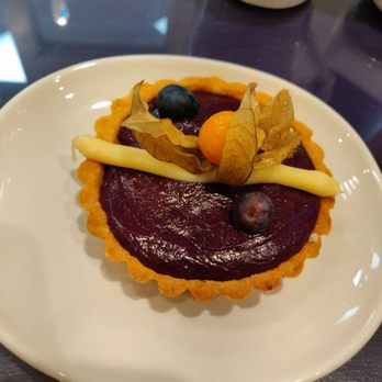 La Roux - Black currant dark chocolate tart - Bakeries Near Me - Victoria, British Columbia La Roux - Black currant dark chocolate tart - Bakeries Near Me - Victoria, British Columbia