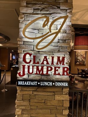 Claim Jumper Restaurants by null