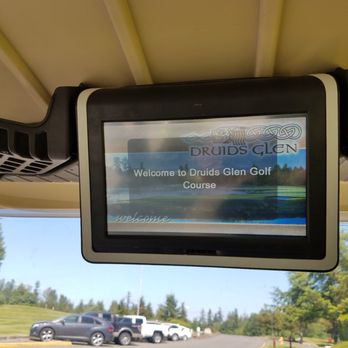 Druids Glen Golf Club - GPS/navigation/scorecard screen (with Visage technology) in the Druids Glen golf carts. - Golf Near Me - Kent, Washington