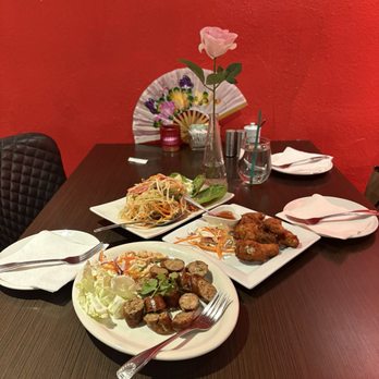 Chiang Mai - Som Tum Pla-Ra Papaya Salad , 6 Piece Chicken Wings and sausage - Thai Near Me - Las Vegas, Nevada Chiang Mai - Som Tum Pla-Ra Papaya Salad , 6 Piece Chicken Wings and sausage - Thai Near Me - Las Vegas, Nevada