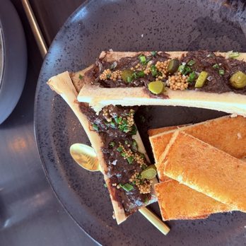 Gordon Ramsay Hell's Kitchen - Bone marrow- delicious - New American Near Me - Las Vegas, Nevada Gordon Ramsay Hell's Kitchen - Bone marrow- delicious - New American Near Me - Las Vegas, Nevada