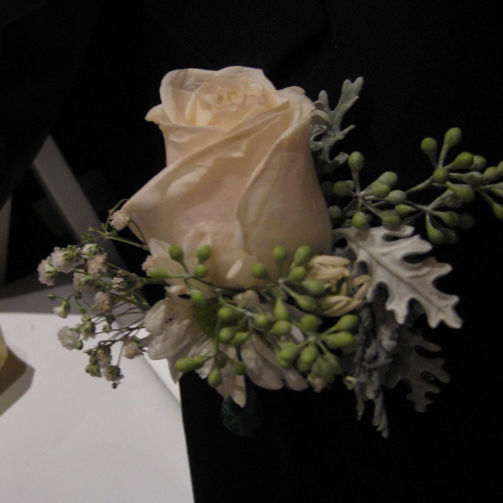 Floral Exclusives - Party Supplies Near Me - San Jose, California Floral Exclusives - Party Supplies Near Me - San Jose, California