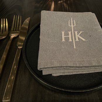 Hell's Kitchen - Place setting - Cocktail Bars Near Me - Funner, California Hell's Kitchen - Place setting - Cocktail Bars Near Me - Funner, California