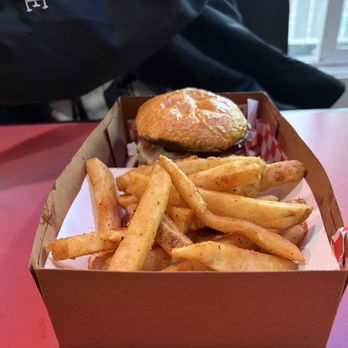 Betty's Burgers Joint - Fries - Burgers Near Me - Honolulu, Hawaii Betty's Burgers Joint - Fries - Burgers Near Me - Honolulu, Hawaii