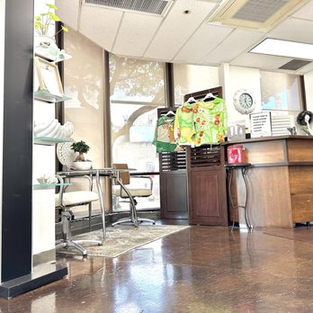 Color Cuts - Hair Salons Near Me - Honolulu, Hawaii Color Cuts - Hair Salons Near Me - Honolulu, Hawaii