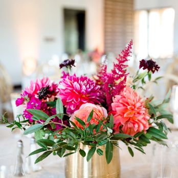 PoppyStone Floral Design - PC: Jen Philips Photography - Floral Designers Near Me PoppyStone Floral Design - PC: Jen Philips Photography - Floral Designers Near Me