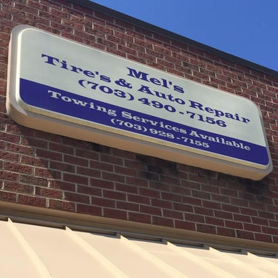 Mel's Towing