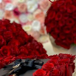 Márose Flowers and Chocolates - Visit our Instagram page @MAROSE_official for more options.