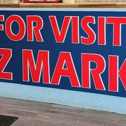 Gonzalez Grocery - IT SAYS IT ALL AS SOON AS YOU WALK IN.. THEY MAKE YOU FEEL GOOD WALKING IN AND OUT!.. THE CLEANINGLADY,  MIMI, ASK FOR HER!