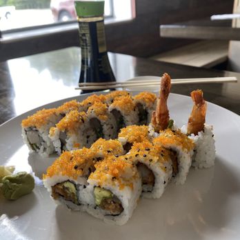 Kombu Sushi Ramen - Mexican and Arizona rolls - Sushi Bars Near Me - Winter Park, Florida Kombu Sushi Ramen - Mexican and Arizona rolls - Sushi Bars Near Me - Winter Park, Florida