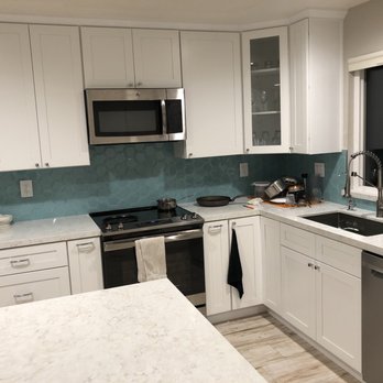 Gonzales Tile - Backsplash done by Mike & Scott from Craig's team - Flooring Near Me - Morgan Hill, California Gonzales Tile - Backsplash done by Mike & Scott from Craig's team - Flooring Near Me - Morgan Hill, California