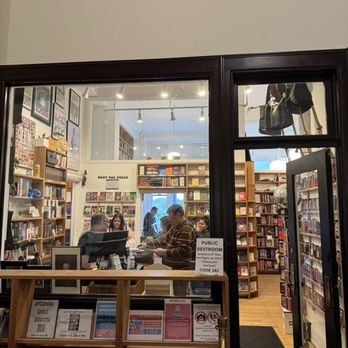 Exile in Bookville - Bookstores Near Me - Chicago, Illinois Exile in Bookville - Bookstores Near Me - Chicago, Illinois