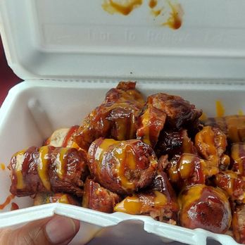 Greedy Lee's Bbq - Sausage sandwich - Barbeque Near Me - Tampa, Florida Greedy Lee's Bbq - Sausage sandwich - Barbeque Near Me - Tampa, Florida