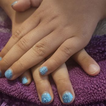Expo Nails & Spa - The gel didn't last and hour on. Came back the next day, and they want to charge me $6 to get it fixed - Nail Salons Near Me - Sacramento, California Expo Nails & Spa - The gel didn't last and hour on. Came back the next day, and they want to charge me $6 to get it fixed - Nail Salons Near Me - Sacramento, California