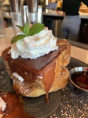 Bread & Roses by null