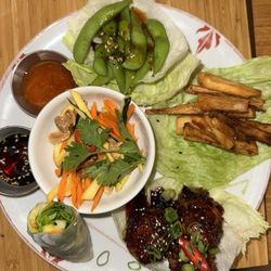 LaVietnamita - Vegan appetizer sampler