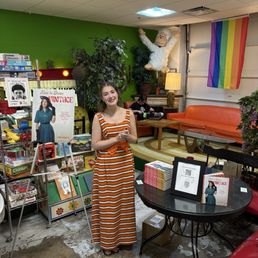Gabi from Gabi's Vintage! Gabi from Gabi's Vintage!