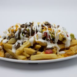 Papas fritas con carne asada