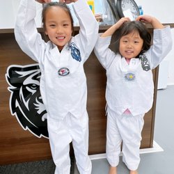 Yong In Martial Arts - Lake Forest - New friends joining!