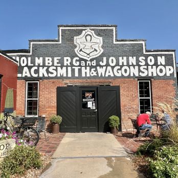 Blacksmith Coffee Shop & Roastery - Blacksmith Coffee Shop - Coffee & Tea Near Me - Lindsborg, Kansas Blacksmith Coffee Shop & Roastery - Blacksmith Coffee Shop - Coffee & Tea Near Me - Lindsborg, Kansas