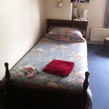Victoria Spa Lodge - Third bed in family room - Guest Houses Near Me - Stratford Upon Avon, WAR