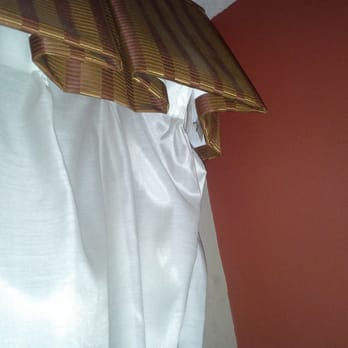 GuestHouse St. Joseph - Drapes falling off rod - Hotels Near Me - St. Joseph, Missouri GuestHouse St. Joseph - Drapes falling off rod - Hotels Near Me - St. Joseph, Missouri