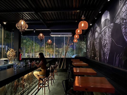 Dalton Gin Bar by null