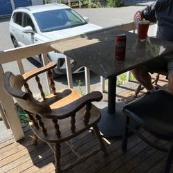 Bailey's Corner Store - Porch
