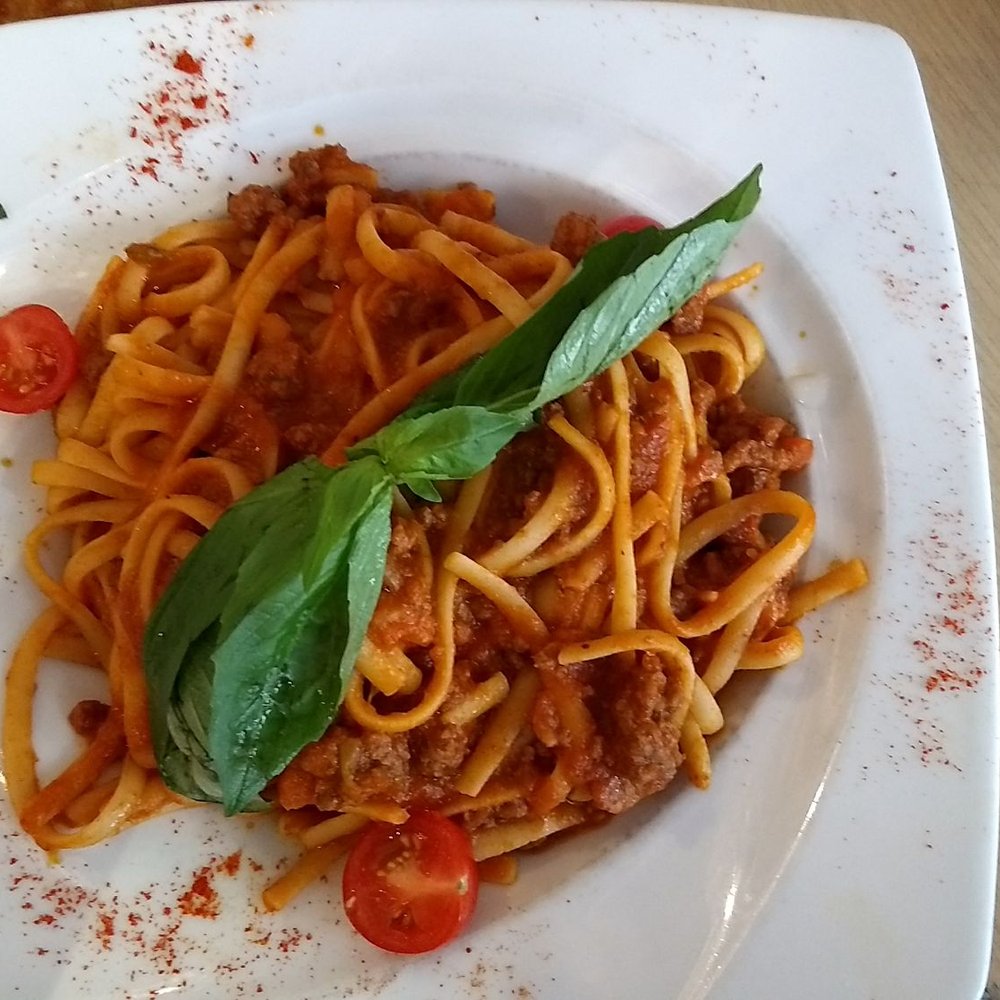 The pasta Bolognese was a large portion and kids liked it lots. The pasta Bolognese was a large portion and kids liked it lots.