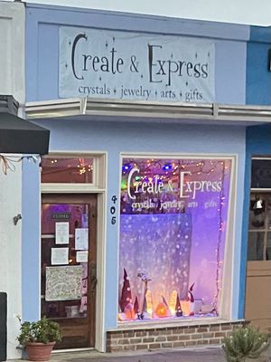 Create & Express by null