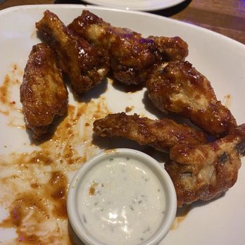 Yard House - 10 Crispy Traditional Wings - New American Near Me - Irvine, California