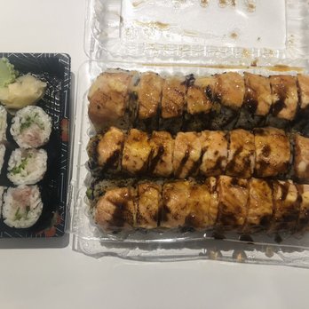 Saku Sushi - Hamachi Negi Roll (left), Lobster King Roll (Right, Top), Atlantic Queen Roll x2 (Right, Bottom) - Sushi Bars Near Me - Toronto, Ontario Saku Sushi - Hamachi Negi Roll (left), Lobster King Roll (Right, Top), Atlantic Queen Roll x2 (Right, Bottom) - Sushi Bars Near Me - Toronto, Ontario