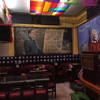 Salón Tenampa - Mi Tenampa - Dive Bars Near Me - México, D.F., DIF Salón Tenampa - Mi Tenampa - Dive Bars Near Me - México, D.F., DIF