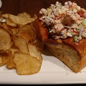 Central Wharf - Lobster roll at at Central Wharf Co - Bars Near Me - Boston, Massachusetts