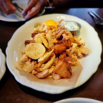 Gilt Bar - New American Near Me - Chicago, Illinois