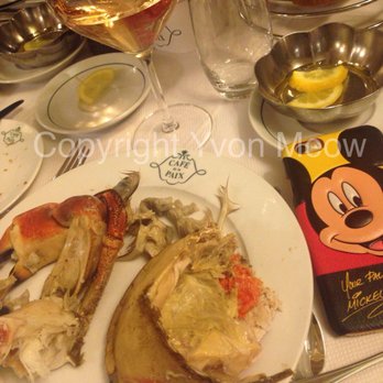 Café de la Paix - Half of a crab...wow so much!! - French Near Me - Paris, 75