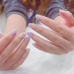 Wonderland Nails