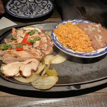 Cantina Laredo - Chicken Fajitas - Mexican Near Me - Frisco, Texas