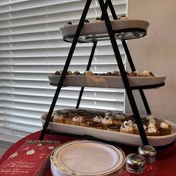 Tiny Bites - Tiny bites were perfect for my Christmas Tree Trimming Brunch. There were so delicious none were left.