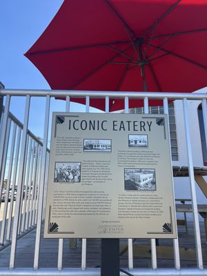 PIK-NIK Deli + Wine Bar by null